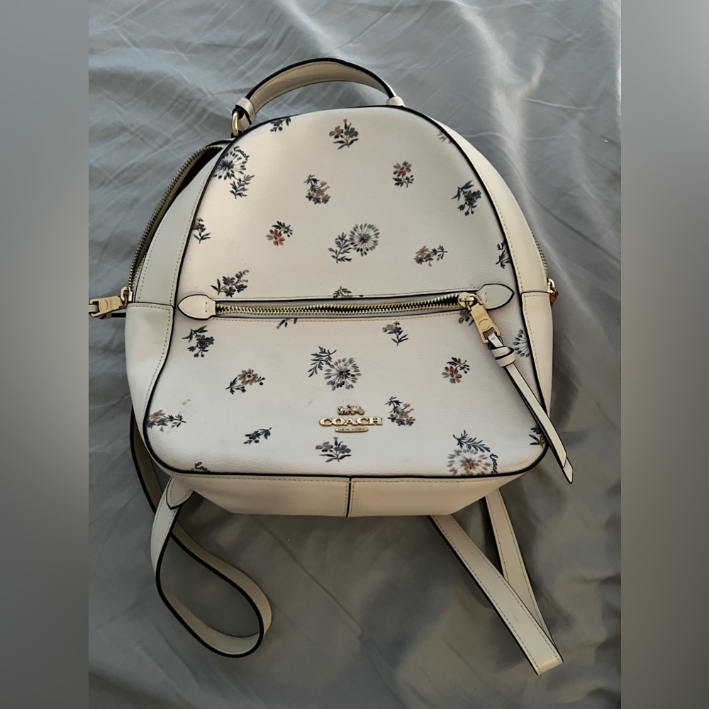 Jordyn Backpack With Dandelion Floral Print